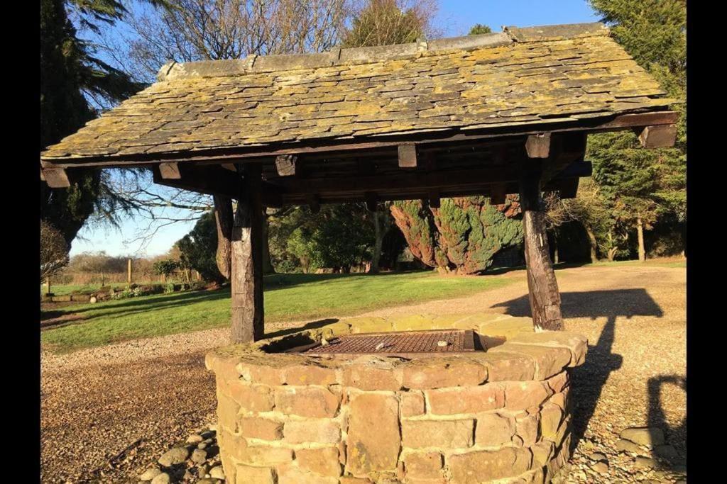 فيلا Brownhills Eaton  المظهر الخارجي الصورة