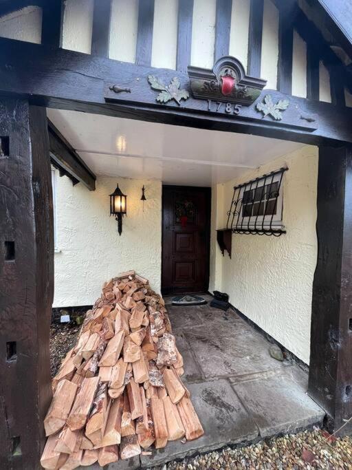 فيلا Brownhills Eaton  المظهر الخارجي الصورة